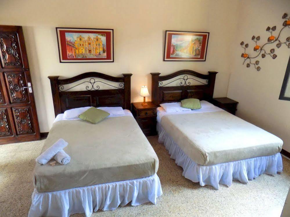 De San Carlos Del Parque Hotel Antigua